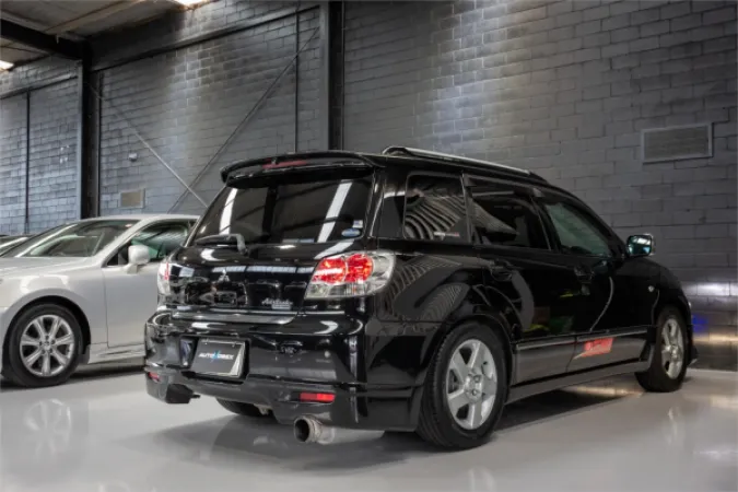 2003 MITSUBISHI Airtrek — photo