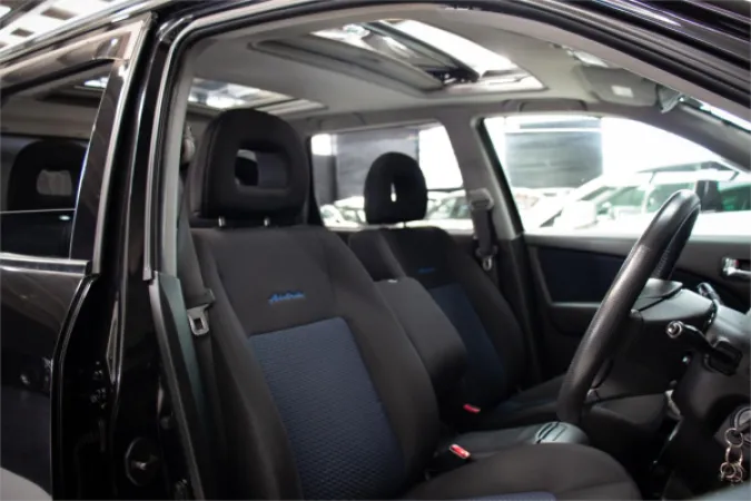 2003 MITSUBISHI Airtrek — photo