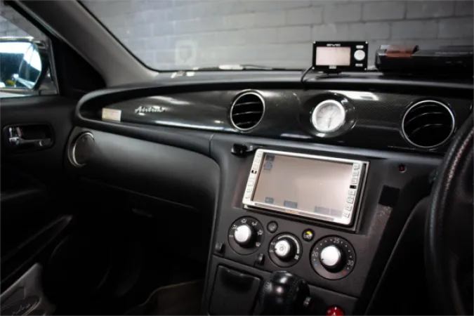 2003 MITSUBISHI Airtrek — photo