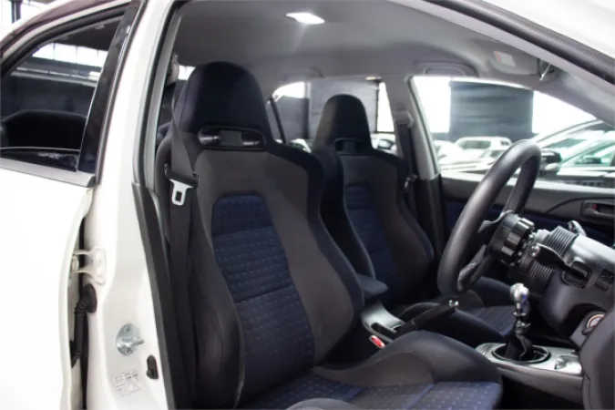 2003 MITSUBISHI LANCER — photo