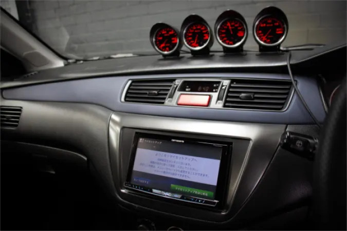 2003 MITSUBISHI LANCER — photo