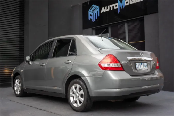 2009 NISSAN TIIDA — photo