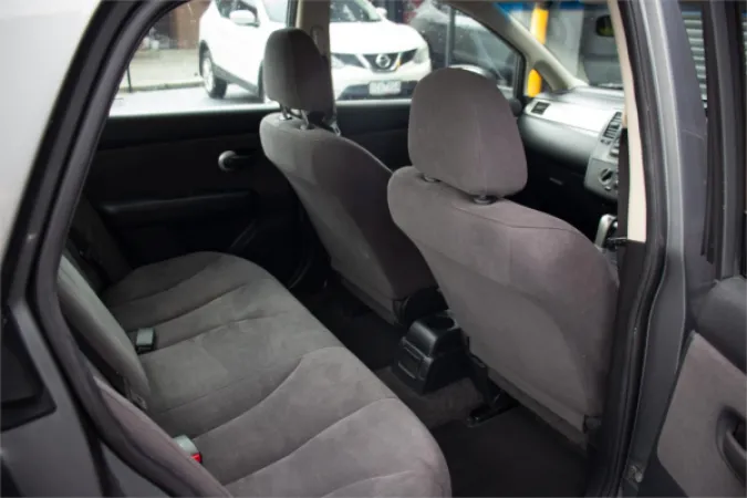2009 NISSAN TIIDA — photo