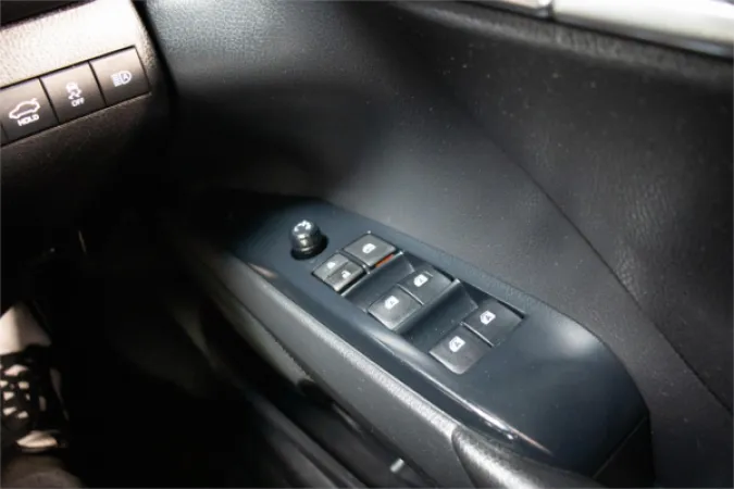 2019 TOYOTA CAMRY — photo