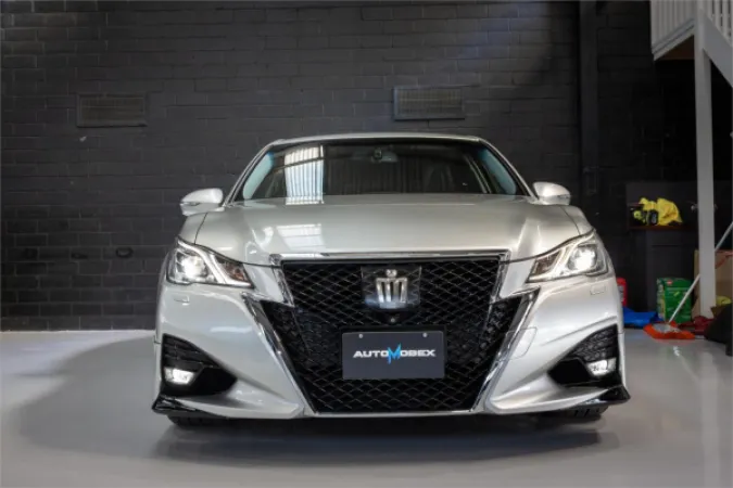 2016 TOYOTA CROWN — photo
