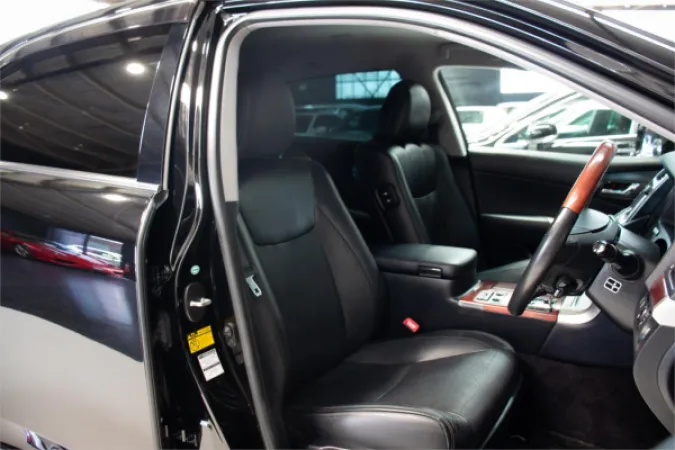 2012 TOYOTA CROWN — photo