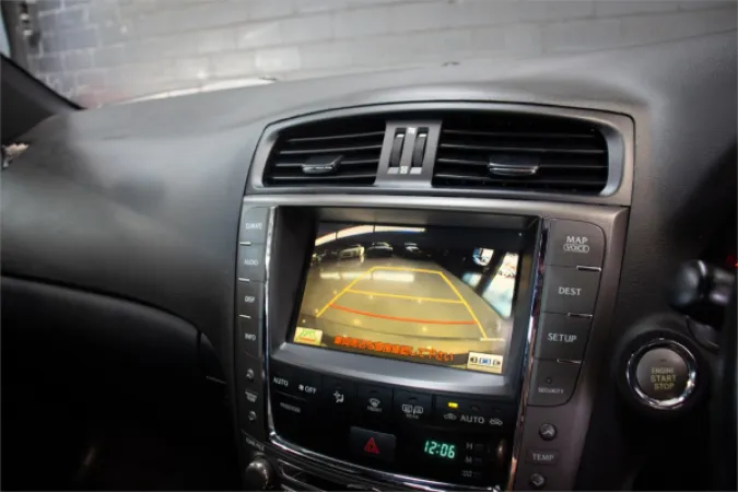 2010 LEXUS IS350 — photo
