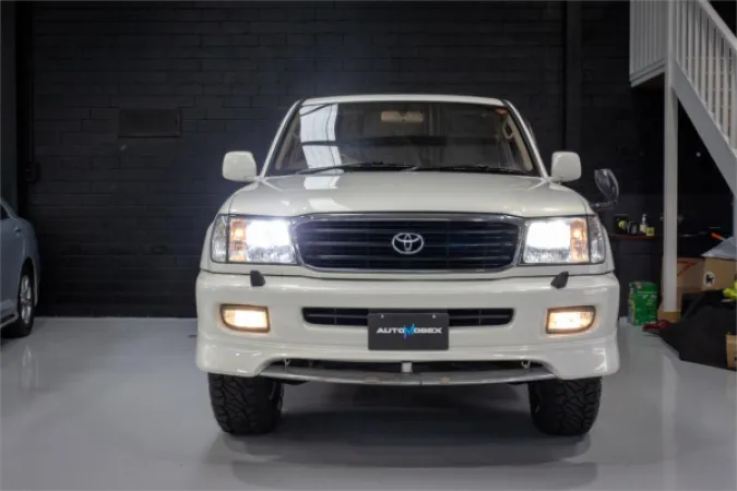 1999 TOYOTA LANDCRUISER — photo
