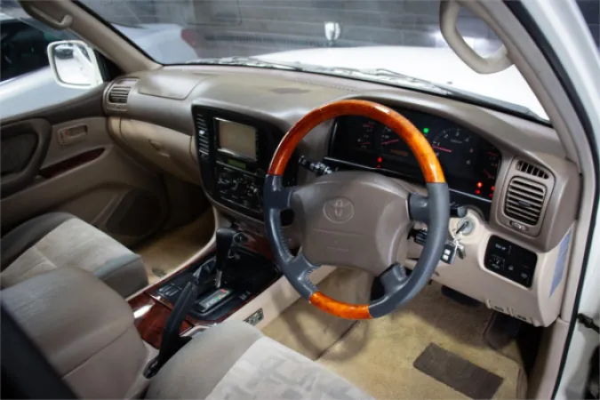 1999 TOYOTA LANDCRUISER — photo