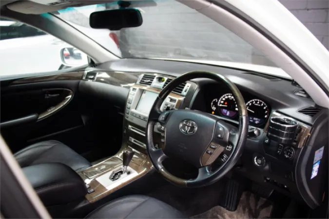 2007 TOYOTA CROWN — photo