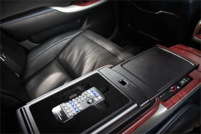 2009 TOYOTA CROWN — photo