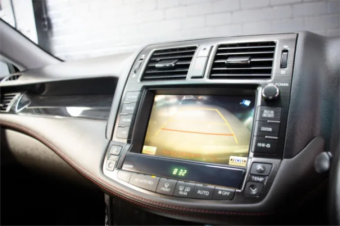2010 TOYOTA CROWN — photo