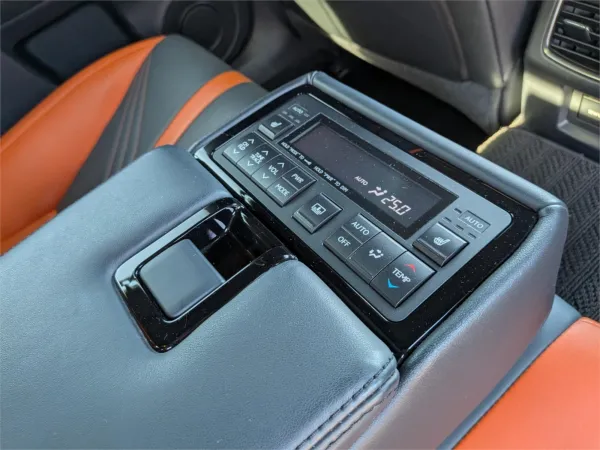 2016 LEXUS GS-F — photo