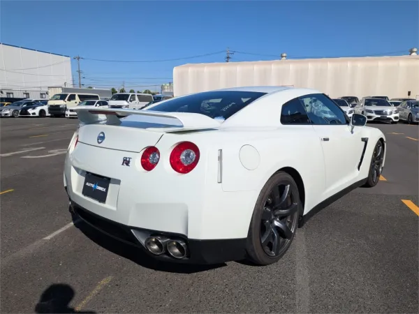 2008 NISSAN GT-R — photo