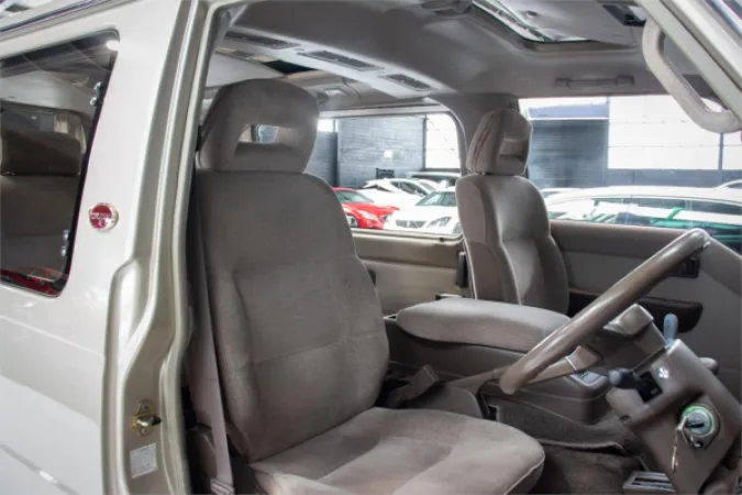 1993 NISSAN Homy Coach — photo