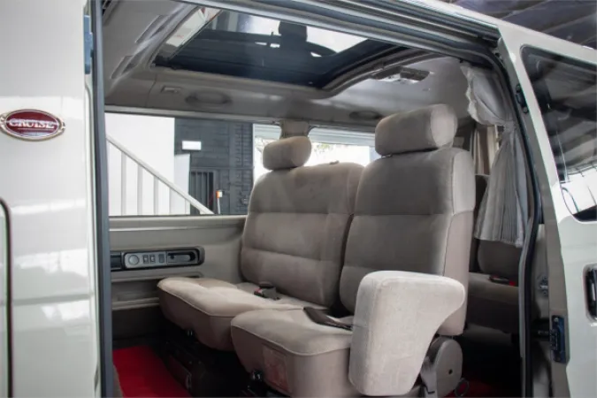 1993 NISSAN Homy Coach — photo