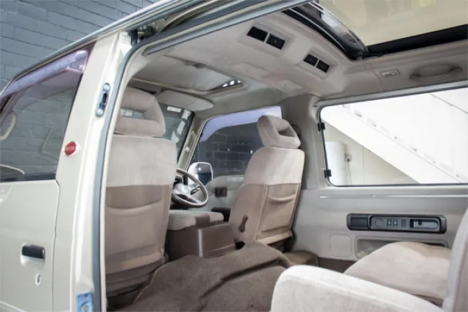 1993 NISSAN Homy Coach — photo