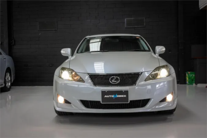 2007 LEXUS IS350 — photo