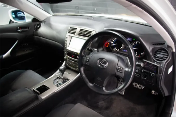 2007 LEXUS IS350 — photo
