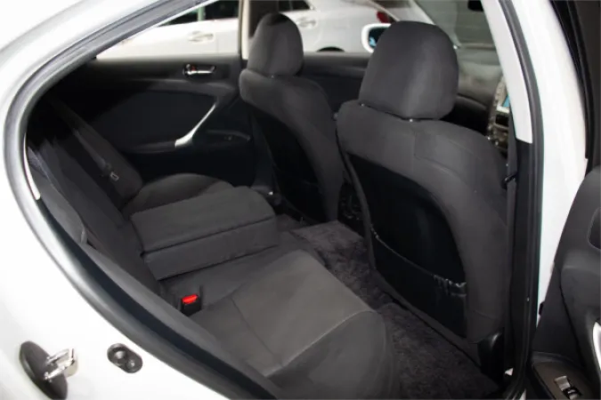 2007 LEXUS IS350 — photo