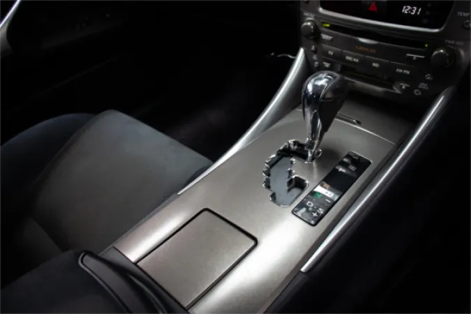 2007 LEXUS IS350 — photo