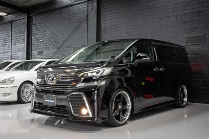 2015 TOYOTA VELLFIRE — photo