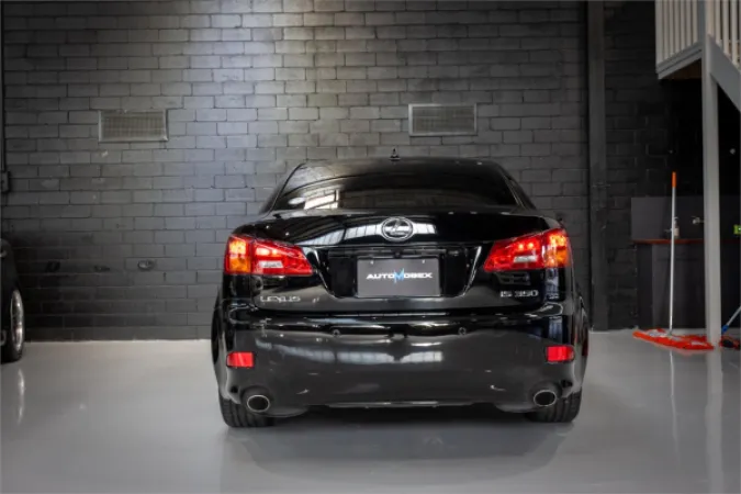 2007 LEXUS IS350 — photo