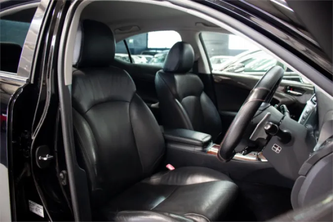 2007 LEXUS IS350 — photo