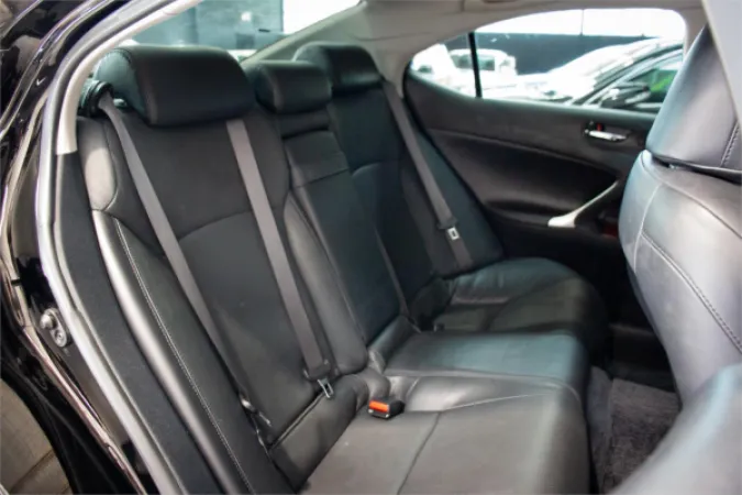 2007 LEXUS IS350 — photo