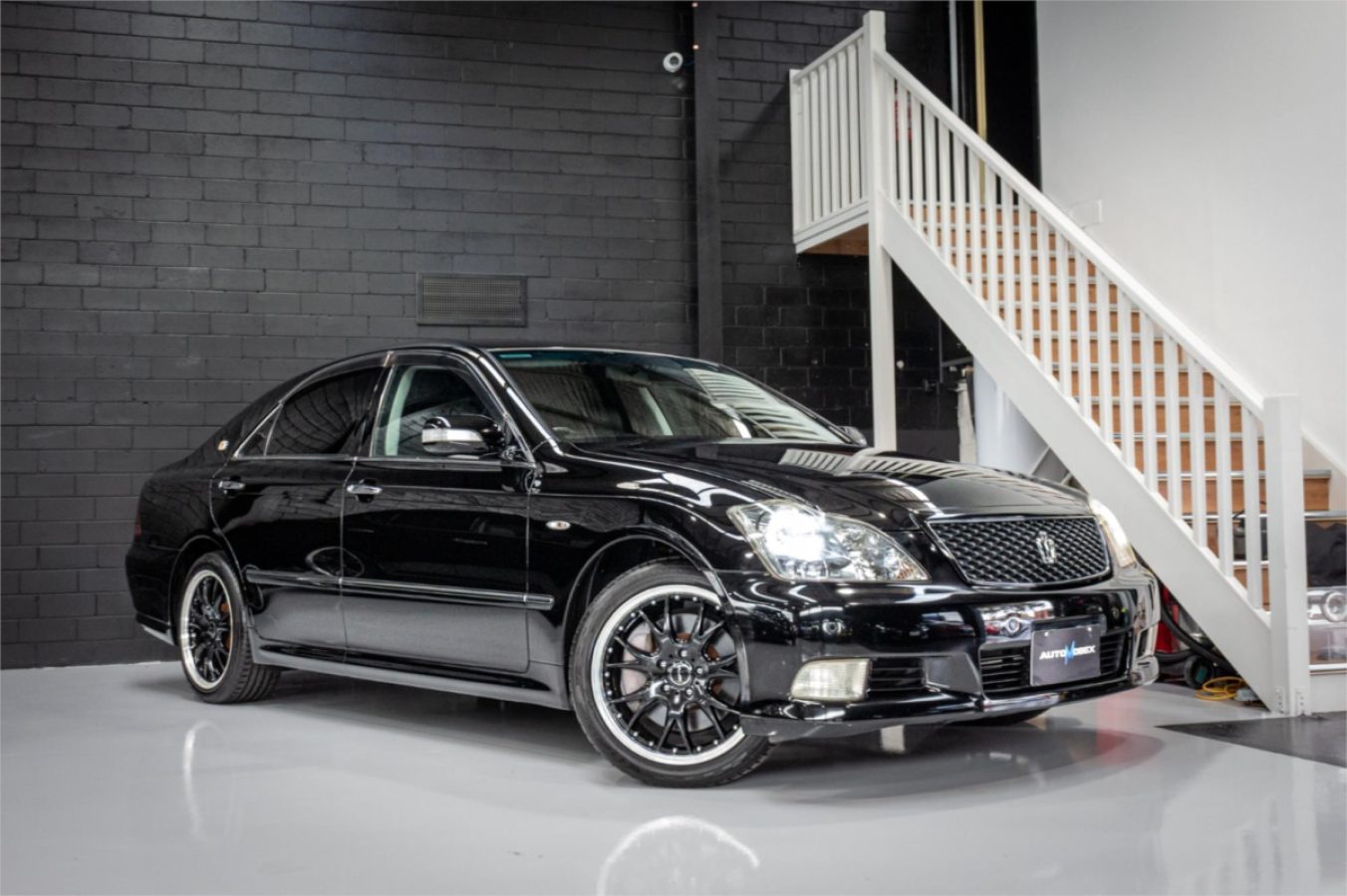 2006 TOYOTA CROWN — photo
