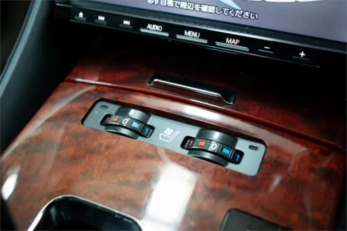 2007 LEXUS IS350 — photo