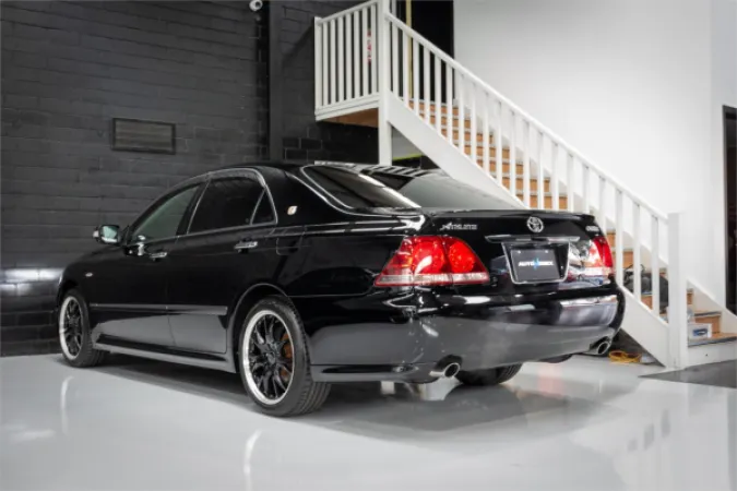 2006 TOYOTA CROWN — photo