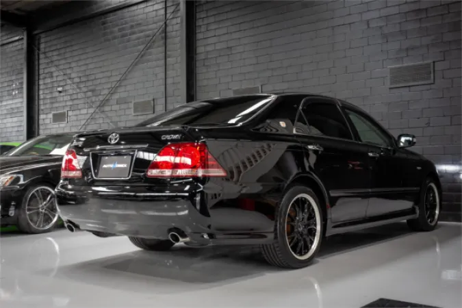 2006 TOYOTA CROWN — photo