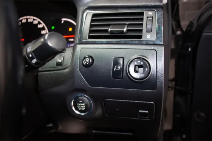2006 TOYOTA CROWN — photo