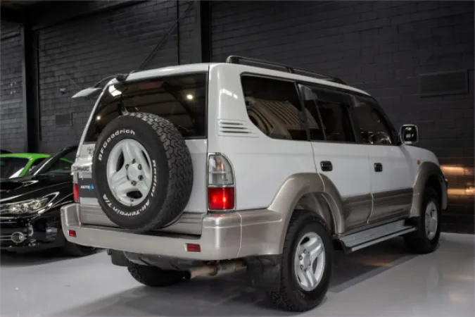 2000 TOYOTA LANDCRUISER PRADO — photo