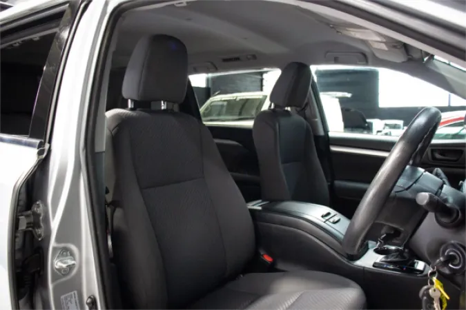 2017 TOYOTA KLUGER — photo