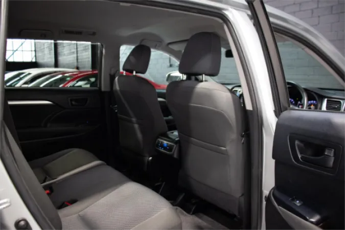 2017 TOYOTA KLUGER — photo