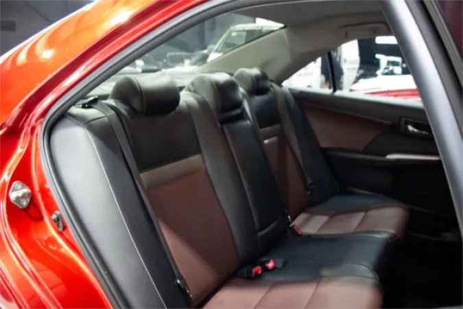 2011 TOYOTA CAMRY — photo