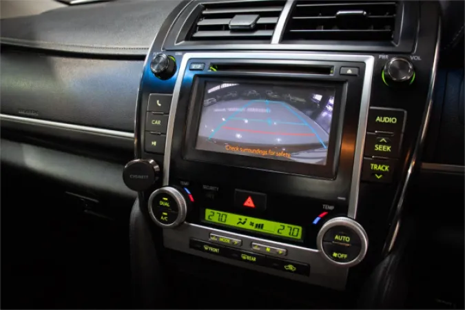 2011 TOYOTA CAMRY — photo