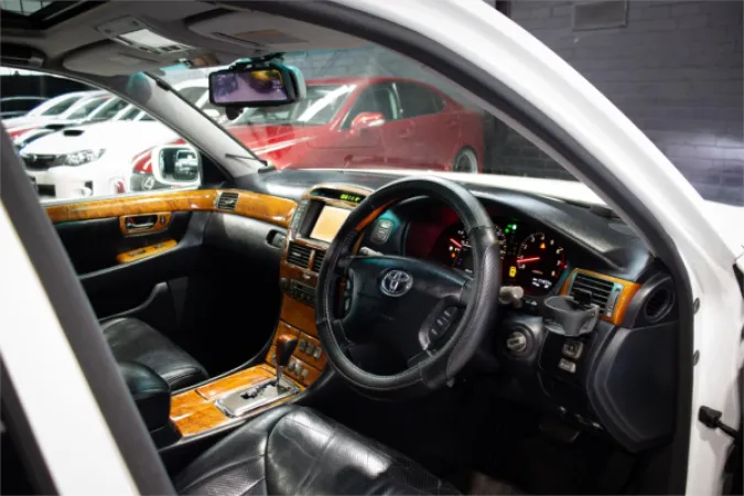 2000 TOYOTA Celsior — photo