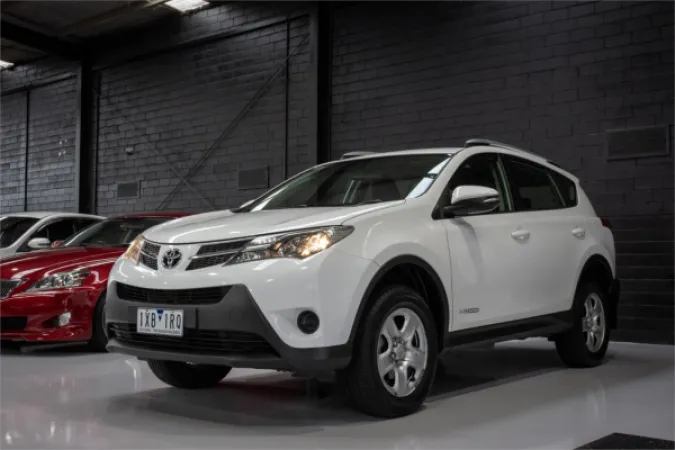 2015 TOYOTA RAV4 — photo