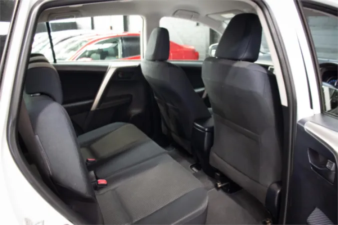 2015 TOYOTA RAV4 — photo