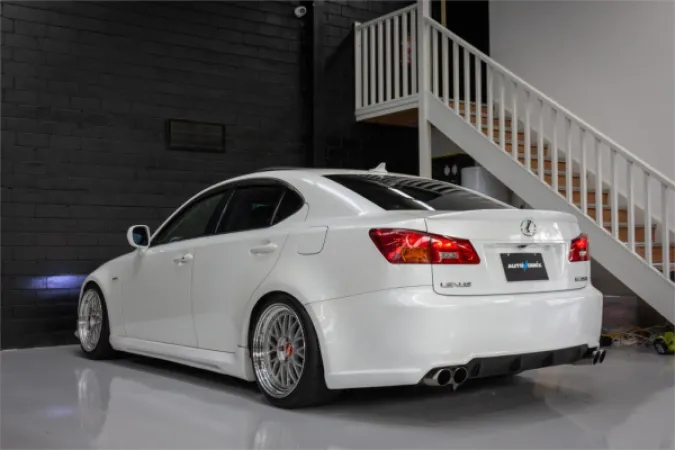 2006 LEXUS IS350 — photo