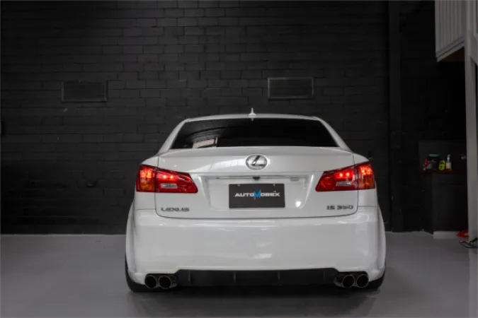 2006 LEXUS IS350 — photo