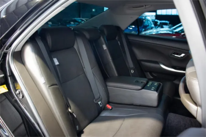 2011 TOYOTA CROWN — photo
