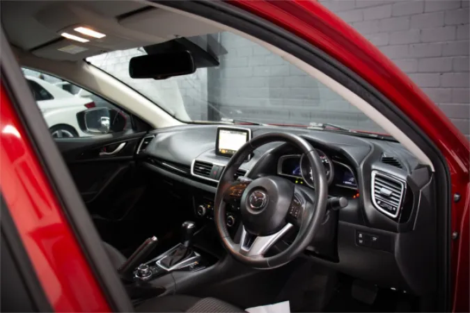 2014 MAZDA MAZDA3 — photo