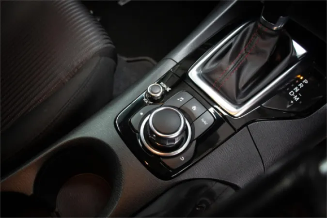 2014 MAZDA MAZDA3 — photo