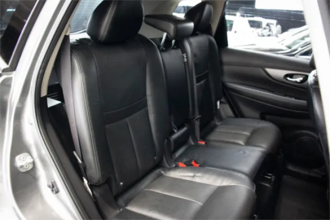 2016 NISSAN X-TRAIL — photo