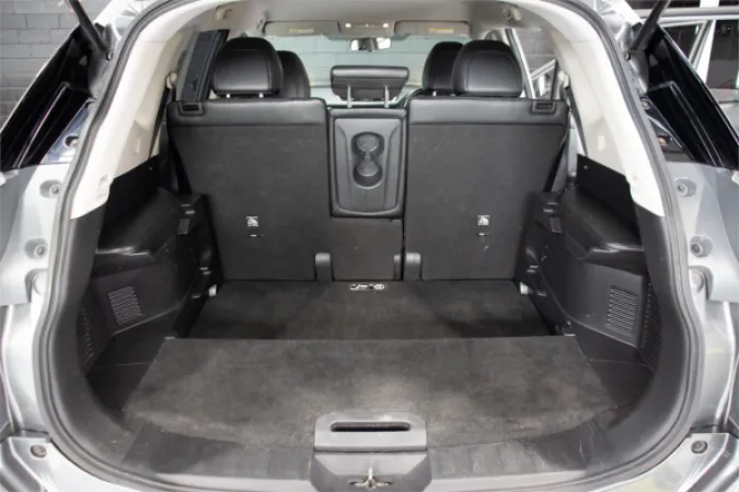 2016 NISSAN X-TRAIL — photo