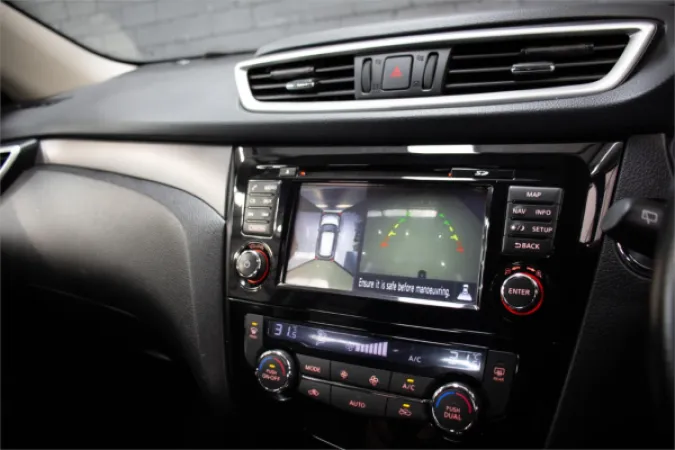 2016 NISSAN X-TRAIL — photo